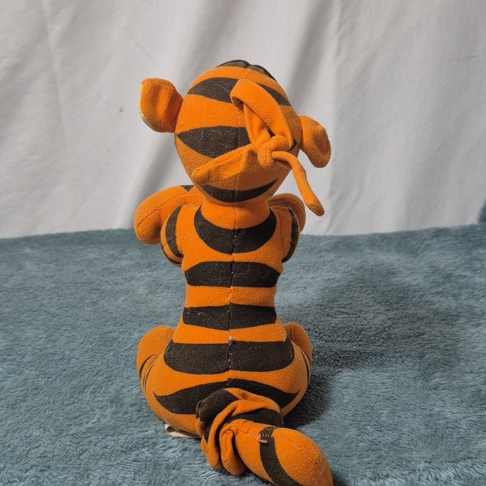 Disney Tigger - Picture 3 of 3